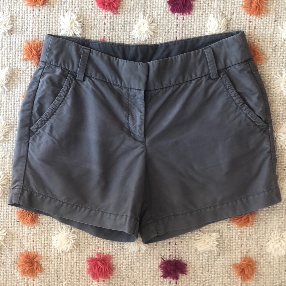 J Crew Chino Shorts (Size 4)